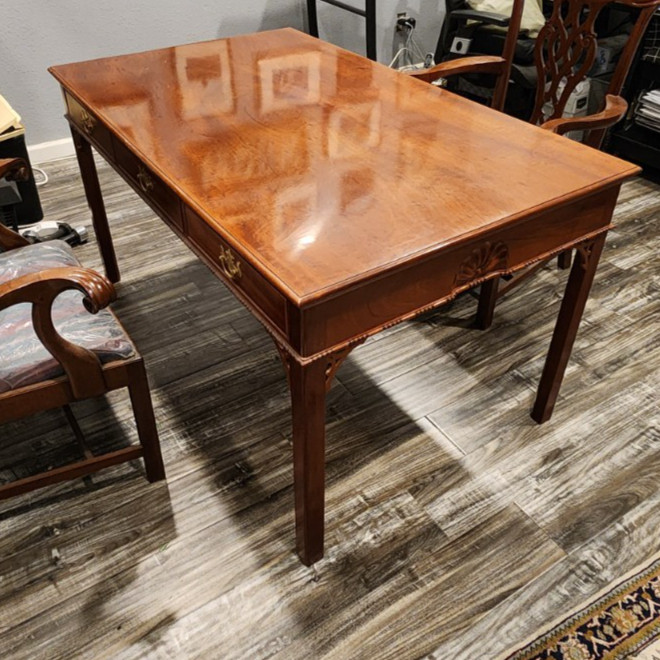 Thomas Chippendale style - Reproduction Writing desk with two armchairs