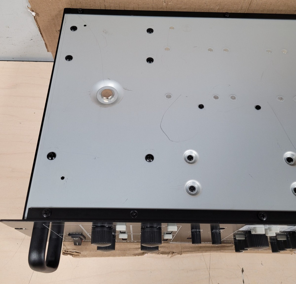 SPECO TECHNOLGIES PL200M AMPLIFIER (POWERS ON!)