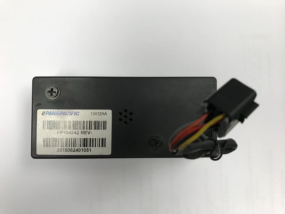 Kenworth T680 Sleeper Control - Used | P/N PP104242