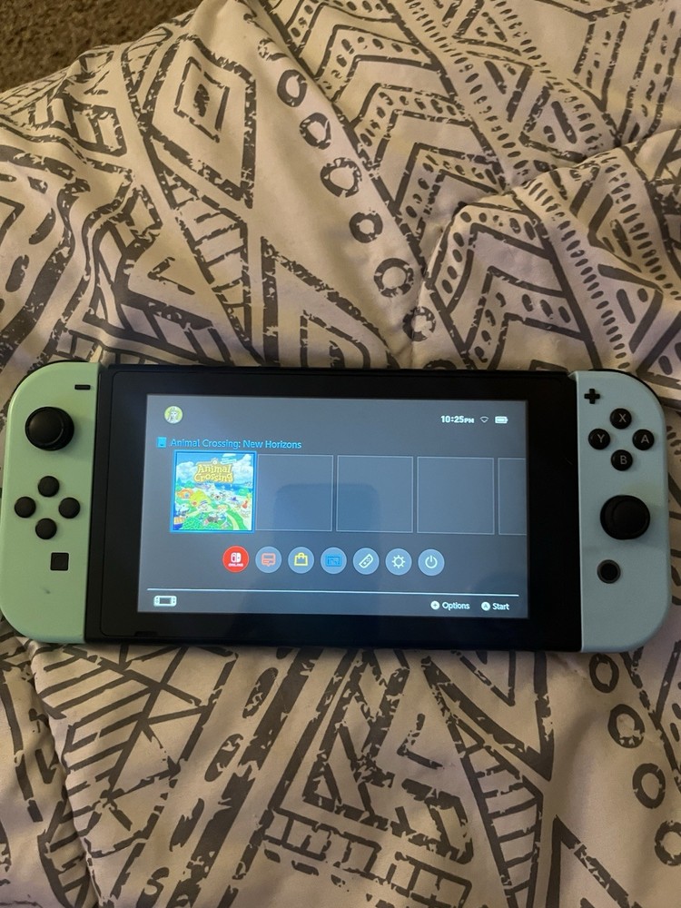 Nintendo Switch ￼