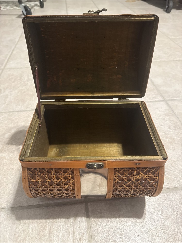 Antique Wicker Chest With Lock Closure Trinket Box
