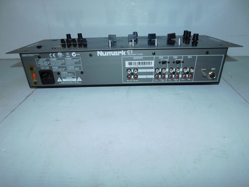 NUMARK C1 PROFESSIONAL 19" MIXER (NYG109)