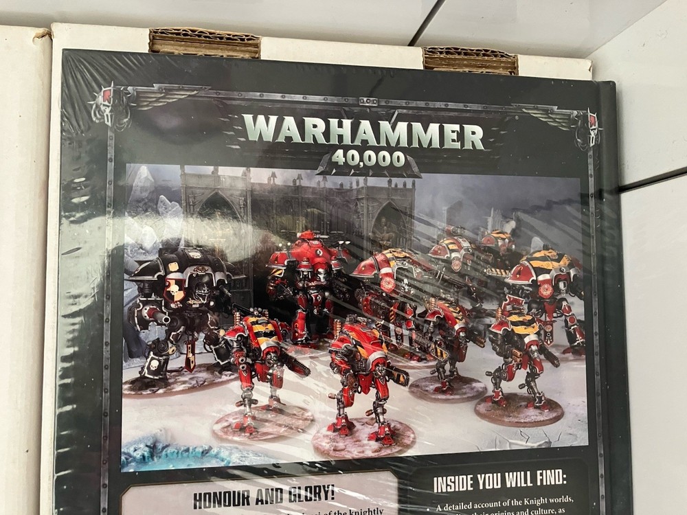 Warhammer 40,000 - Imperial Knights Codex Hardcover. New & Sealed