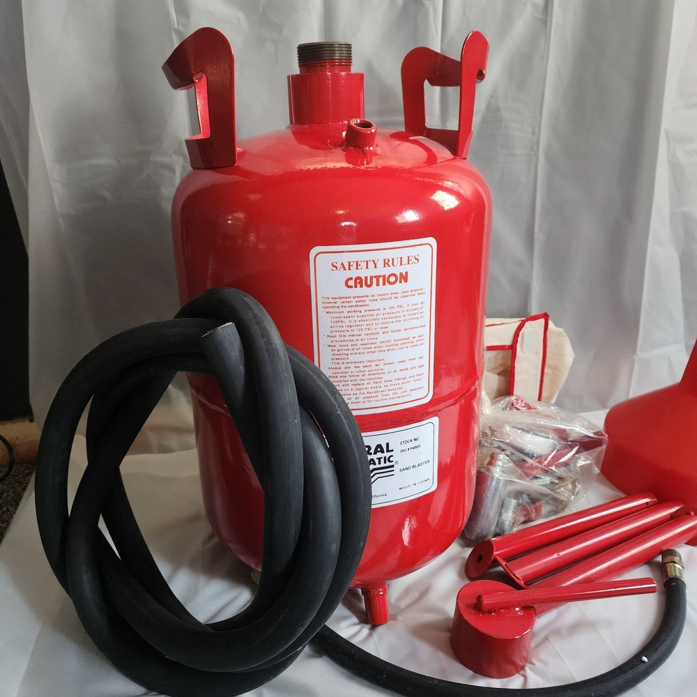 Central Pneumatic 20 Lb Sandblaster