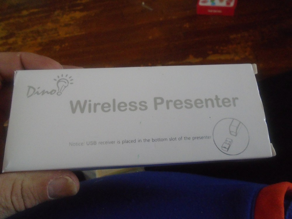 Dino Wireless Presenter Stick