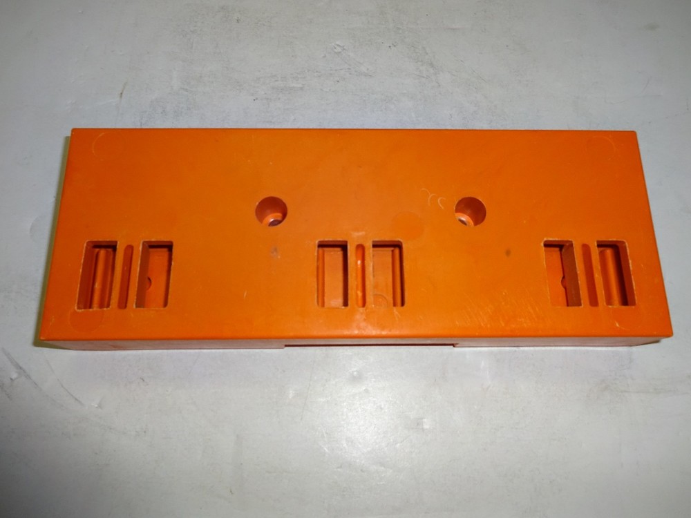 FURNAS MCC BUCKET INSULATOR