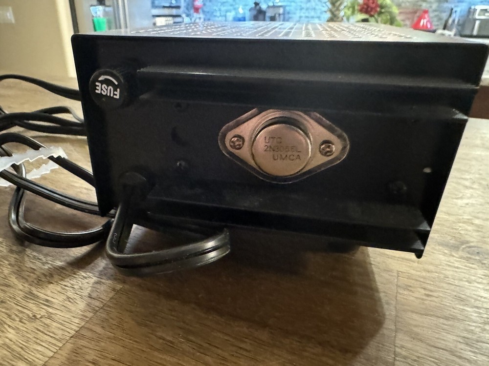 Variable Power Supply 120v 1/4 Phono Output Jacks UTC 2N3055L