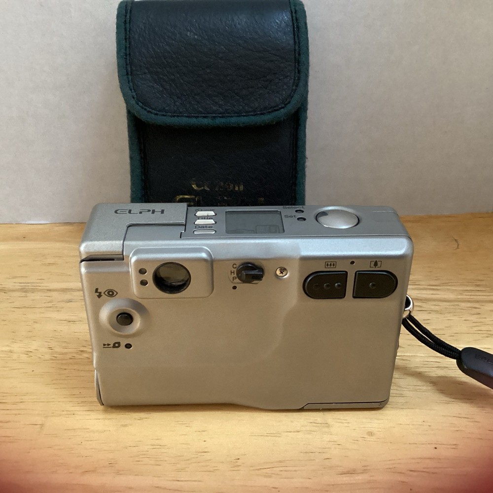 CANON ELPH / Point & Shoot Film Camera - Functions Tested - Flash doesn't close