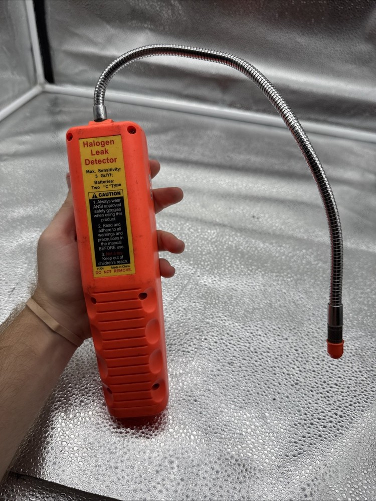 CEN-TECH Halogen leak detector 92514. 13