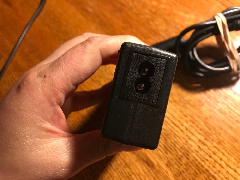 CRICUT SWITCHING ADAPTER HK-DH36-A18