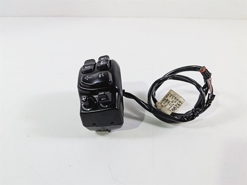 2018 Harley FLHTCU Touring Electra Glide Left Control Switch - Read 71500128