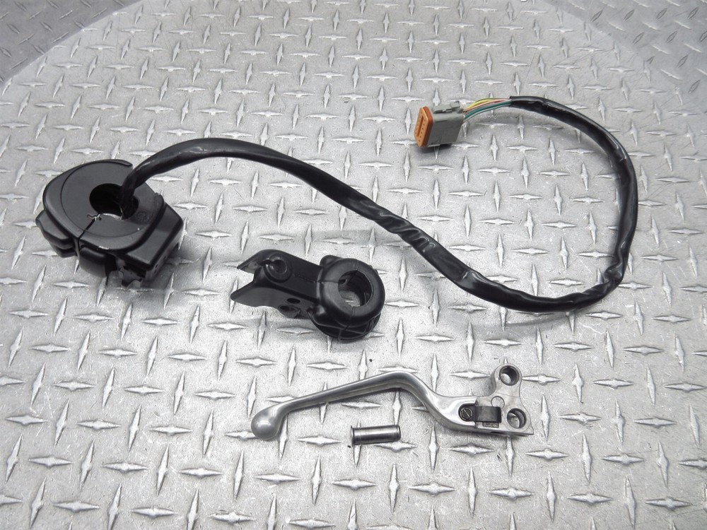 2005 Harley Electra Glide Standard FLHTI Left Switch Clutch Control Lever Perch