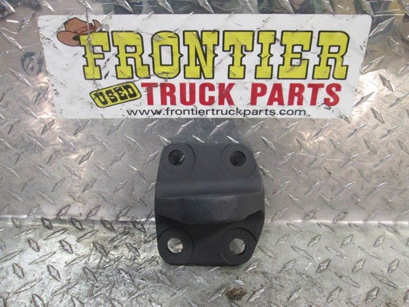 Peterbilt Engine Mount R01-23360 (548-10827)