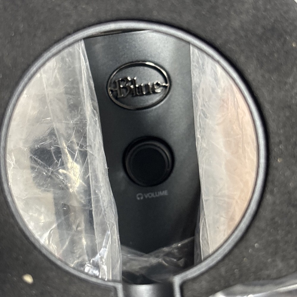 Logitech Blue Yeti Nano USB Microphone - Excellent Condition Tested Working