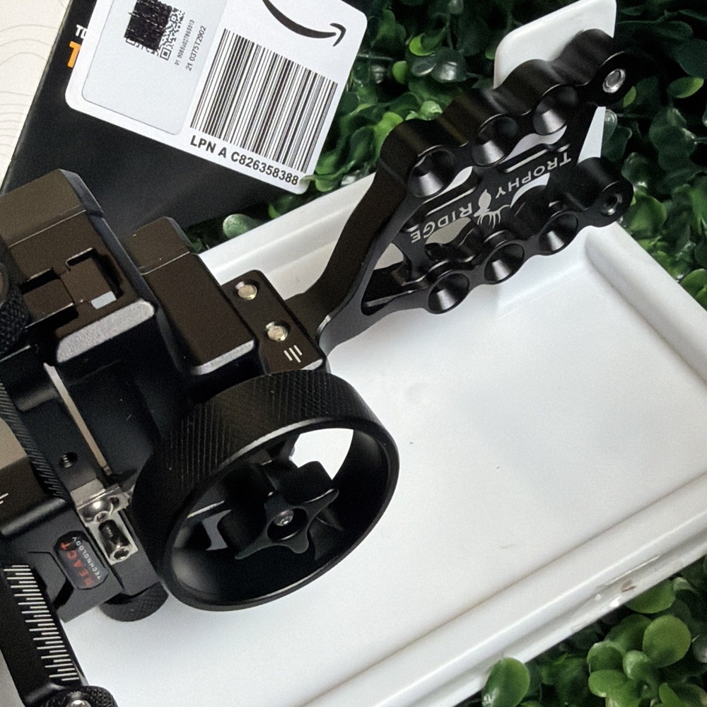 Trophy Ridge Digital React One, 1 Pin .010 RH, Slider Bow Sight Read Description