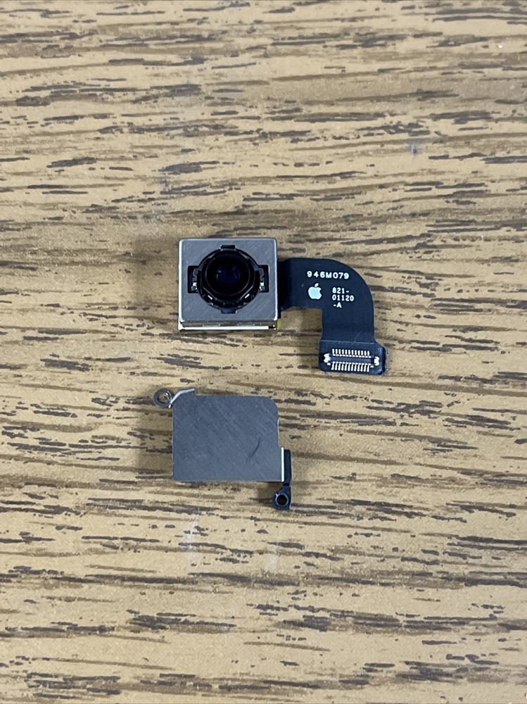Apple IPhone 8 / SE 2nd Generation Rear Back Camera OEM Original..