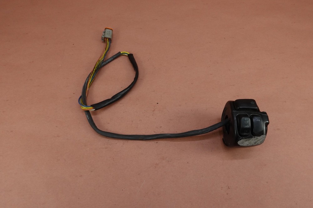 2004-2005 Harley Dyna Super Glide Sport FXDXI Left Handle Bar Control Switch