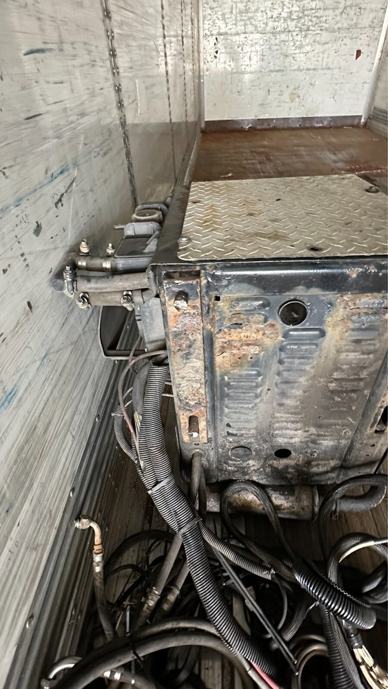 Thermo King Auxiliary Power Unit (APU)