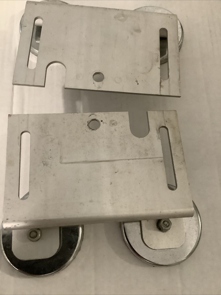 PRE-OWNED MINI-BAR MOUNTING KIT AND 4-3" MAGNETS 90LBS