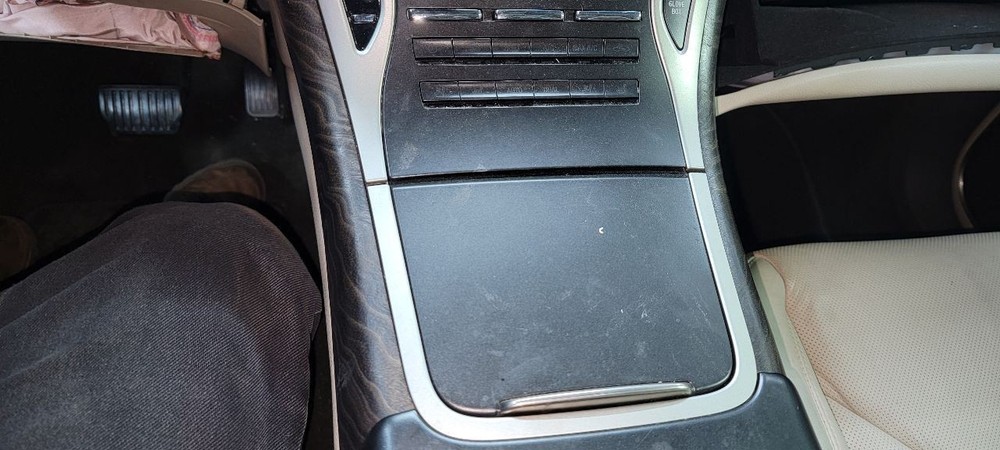 20 Lincoln Nautilus Chassis ECM Communication Voice Recognition Sync Module