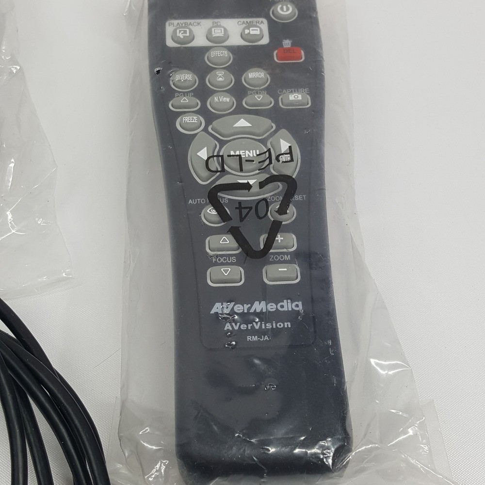 AVerMedia AVerVision300AF+ Digital Document Camera Visualizer w/ Remote & Bag