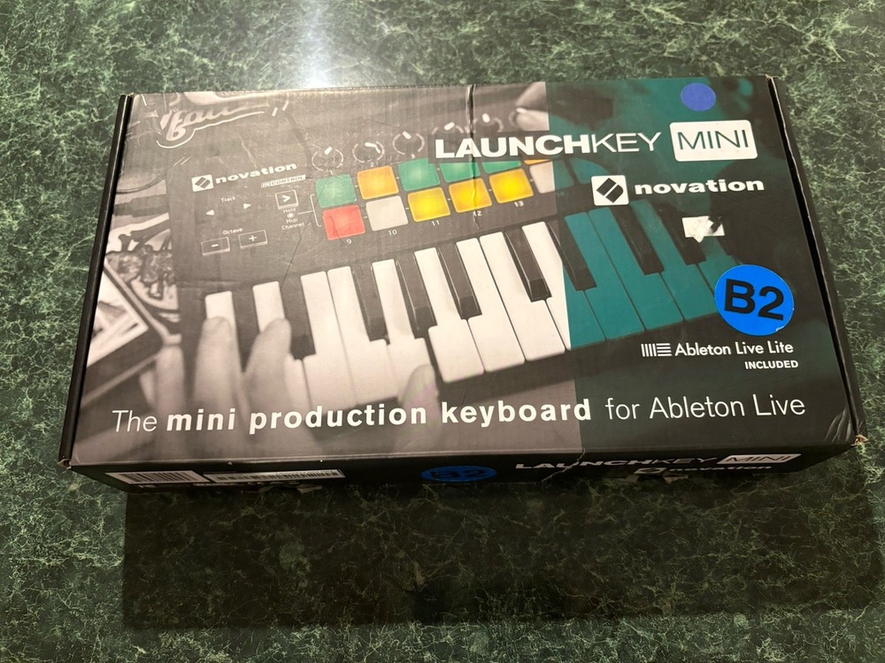 Novation Launchkey Mini MK2 25 Key Production Keyboard For Ableton