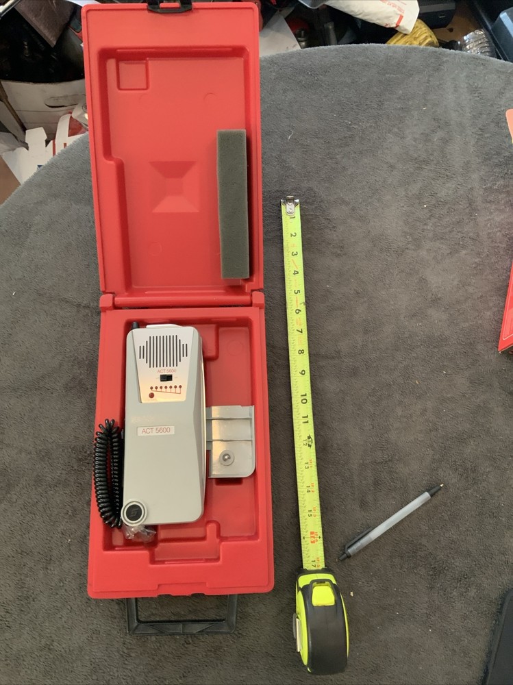 Snap On Act 5600  Automatic Halogen Leak Detector…..see Pics….