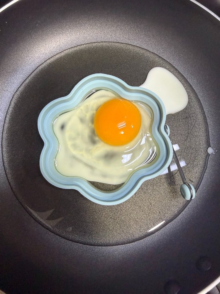 Flower Silicone Egg Ring