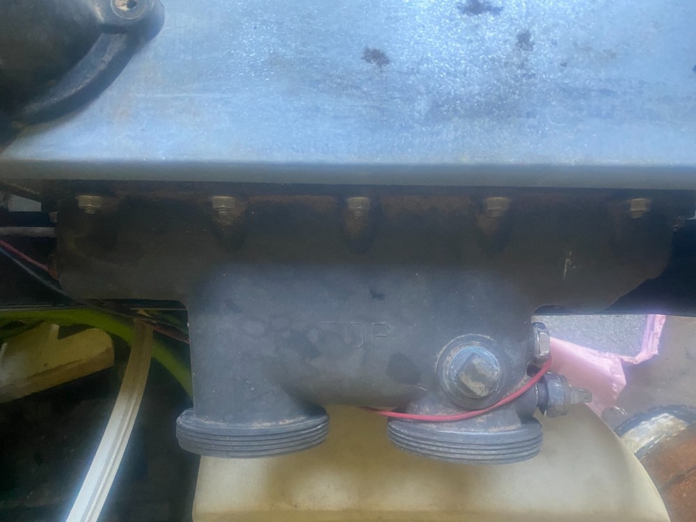 Hayward H200 Heater Header