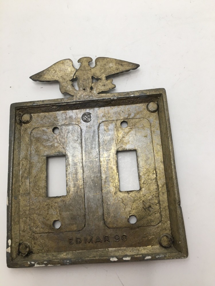 EDMAR Vintage Hammered Brass Eagle Double Light Switch Plate Cover - B28
