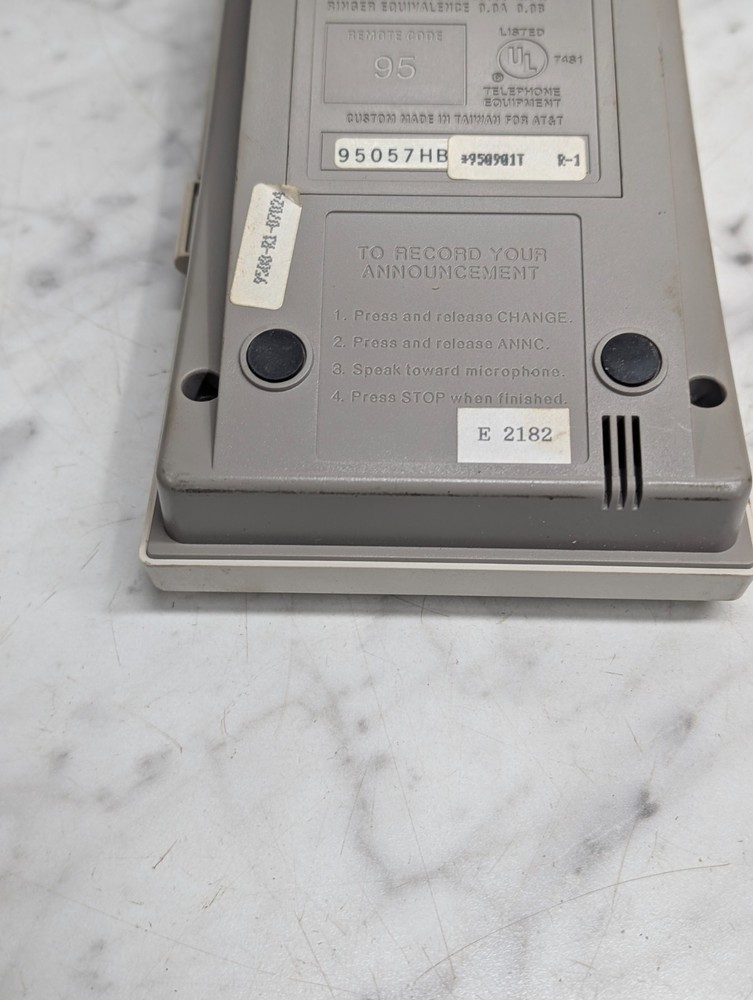 AT&T 1710 Tapeless Digital Telephone Answering System Message Machine