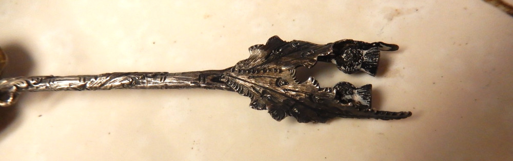 Souvenir grapefruit Spoon Silver Antique Thistle 18.1 g