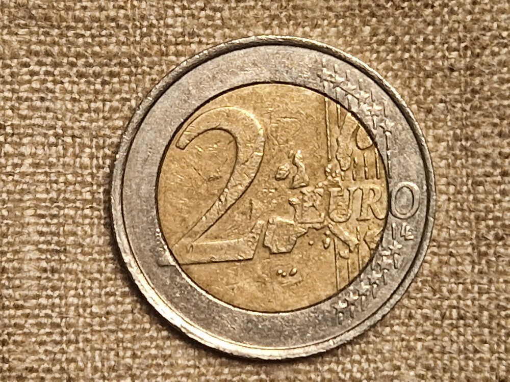 2 Euro Coin Belgium 2004 (0171)