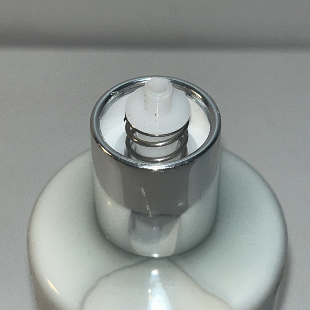 New Elemis Revitalize Me Hand Lotion 10 Fl Oz Broken Pump