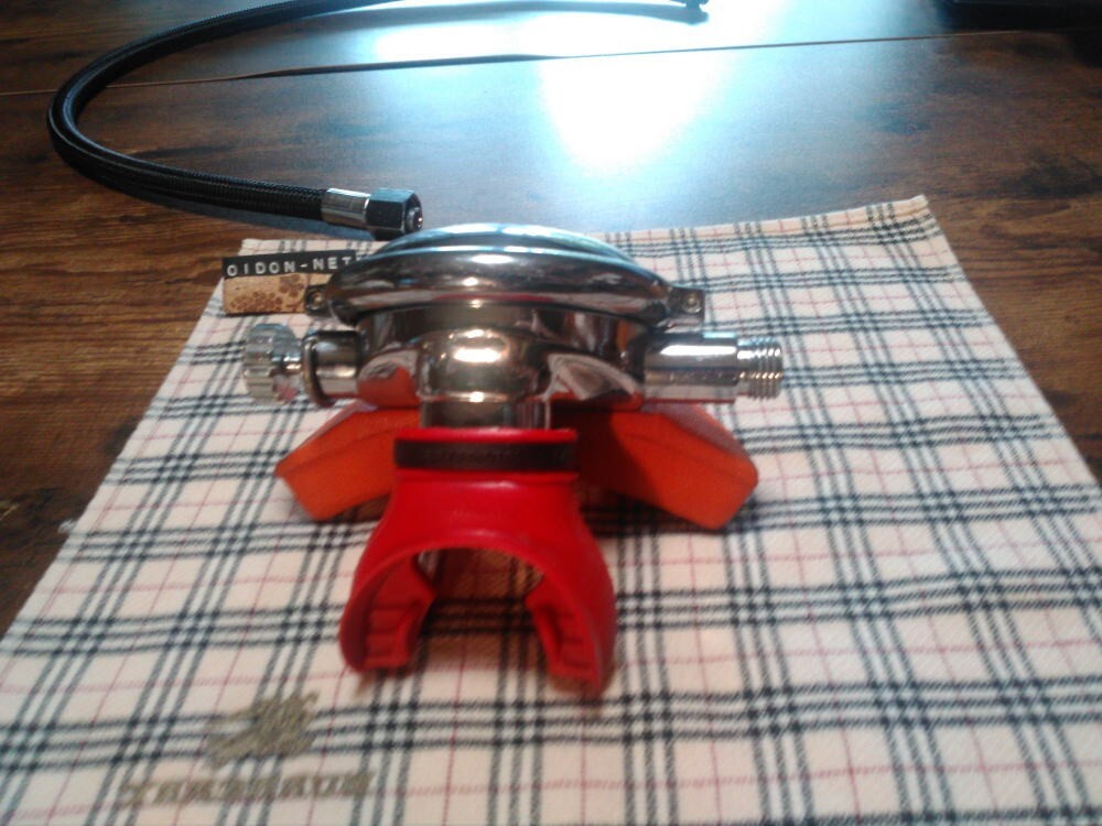 Vintage Scubapro Balanced Adjustable Second-Stage 2902748, Good Cndition.
