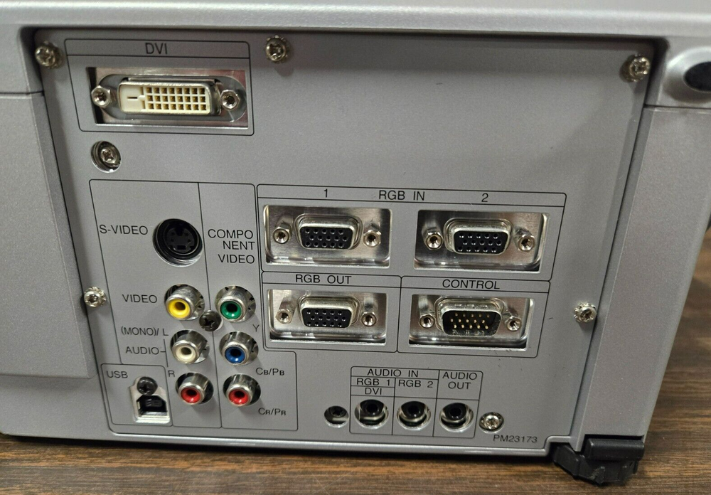 Infocus Proxima DP6870 LCD Projector - Tested