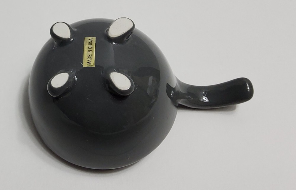 NESTING KITTY CAT MEASURING CUP SET OF 3: ONE CUP, 1/2, 1/4