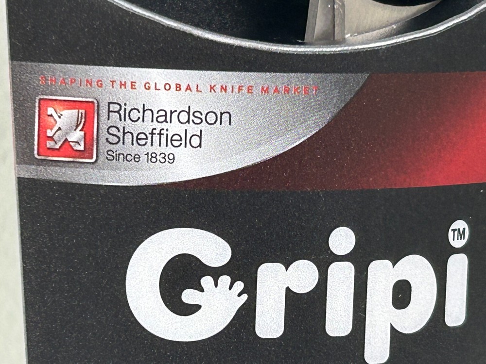 Richardson Sheffield GRIPI SCISSORS Red/Black RIGHT or LEFT-HAND
