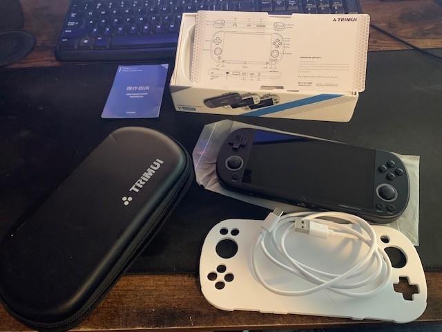 Trimui Smart Pro Handheld Game Console 4.96''IPS 128g Black