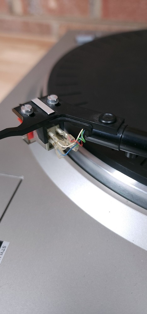 Fisher MT- 6118 Semi Automatic Turntable Record Player Tested Working