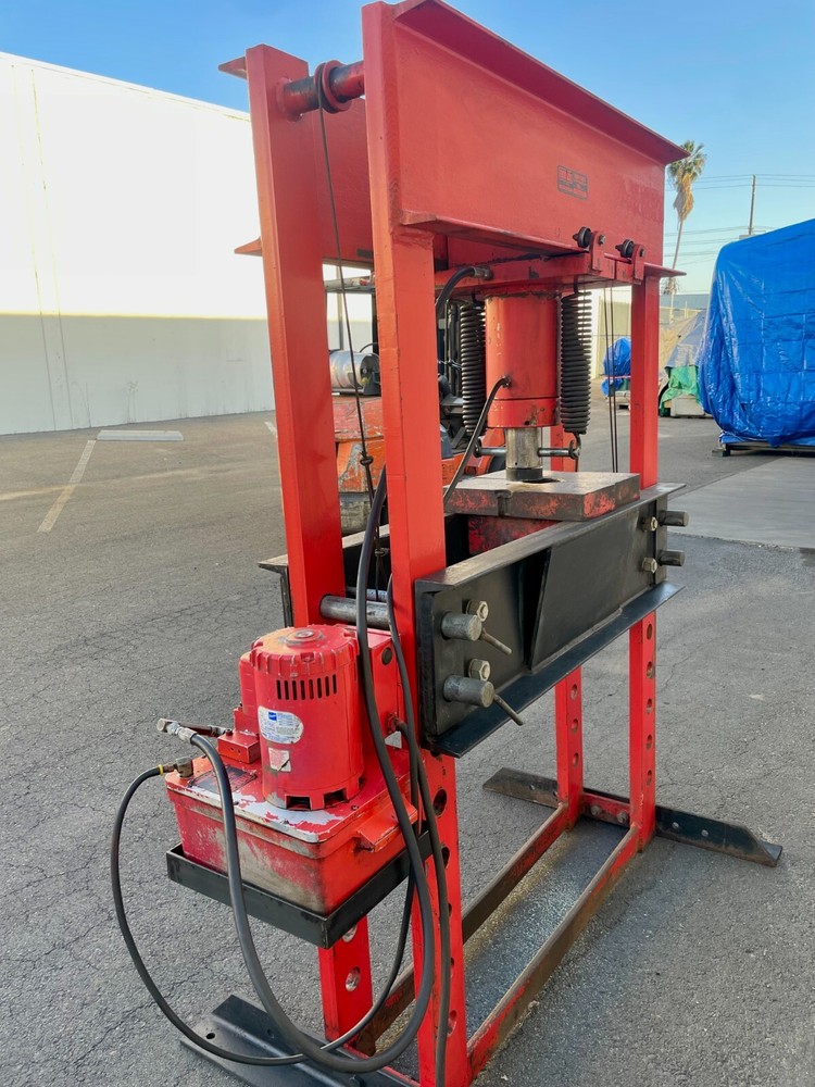 H Frame Norco 78110A Hydraulic Shop Press 110 Tons Capacity
