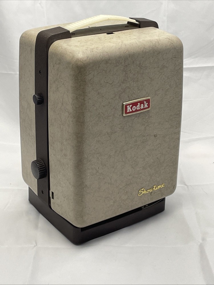 Kodak Showtime 8 Movie Projector with Case & Reel – Tested & Working