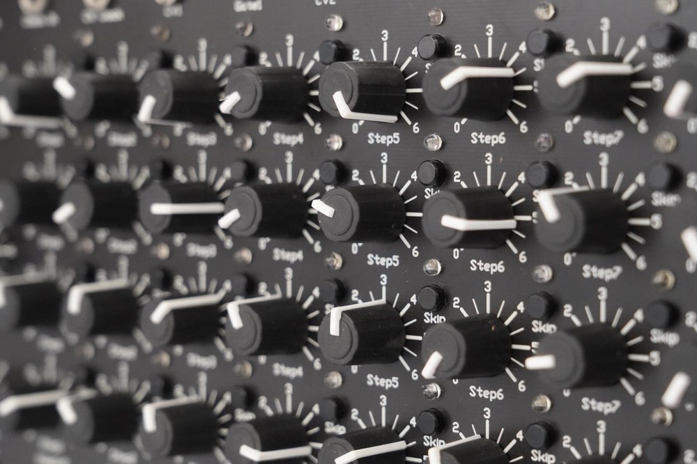 MFB Urzwerg Pro MkII Analog Step Sequencer #57670