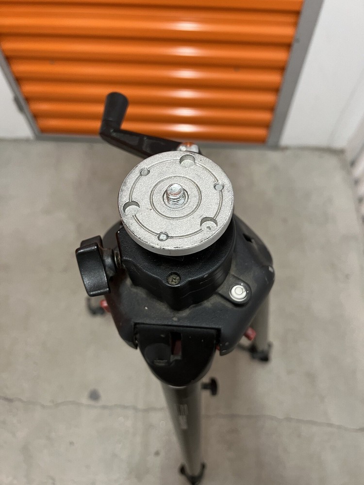 HEAVY DUTY MANFROTTO 3251 TRIPOD READ DESCRIPTION