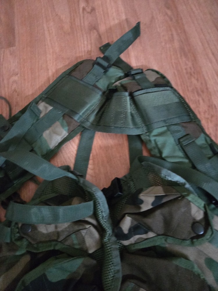 US Army Surplus Vest Tactical Enhanced Load Bearing Adjustable