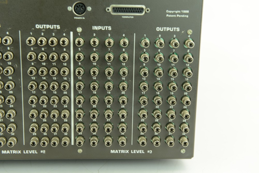 Iris Technologies Video Commander MX-3200 Video Matrix Rack Unit W/ Power Supply