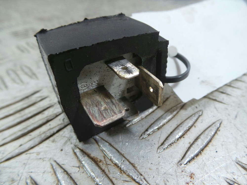 2005 APRILIA SR 50 STARTER SOLENOID
