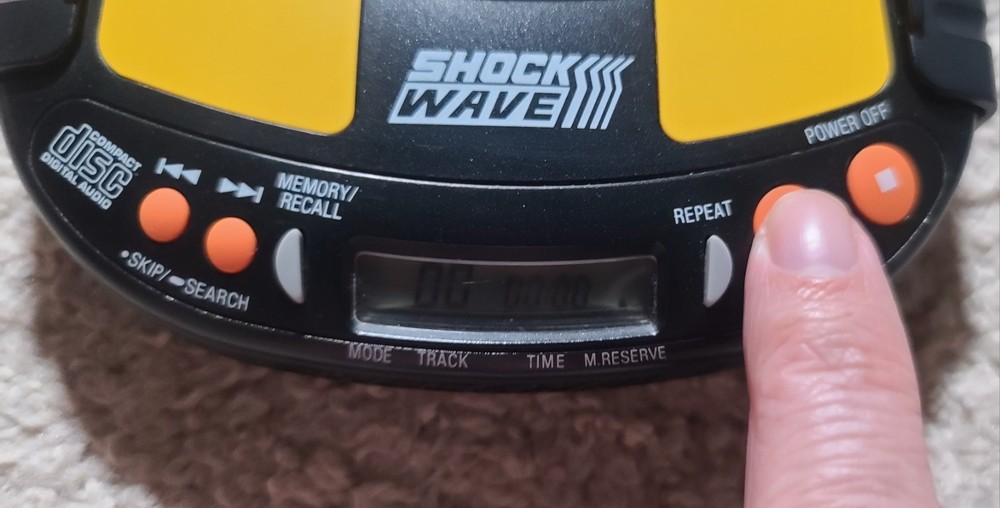 Panasonic Portable CD Player Mash Shock Wave SL-SW405 - USED -