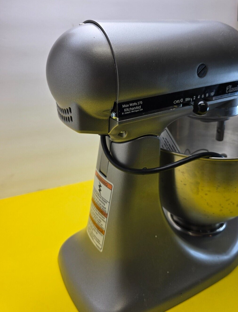 KitchenAid Deluxe 4.5 Quart Standalone Tilt-Head Stand Mixer Silver