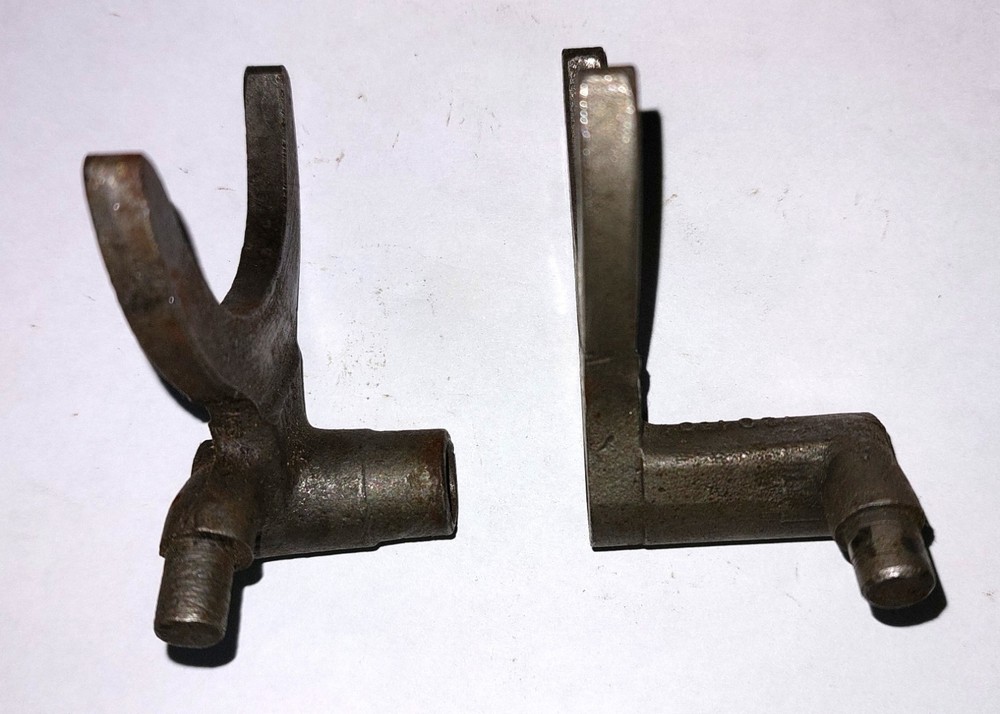2 gear shift forks K 750, Ural 650 cc original